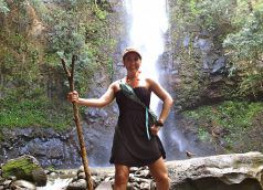Ms_Traveling_Pants_Adventure_travel_in_Kauai_Secret_Falls