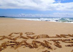 Ms_Traveling_Pants_Kekaha_Beach_Kauai_Travel