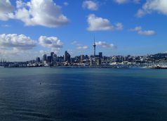View_of_Auckland_New_Zealand_from_Auckland_Harbour_Bridge_Ms_Traveling_Pants
